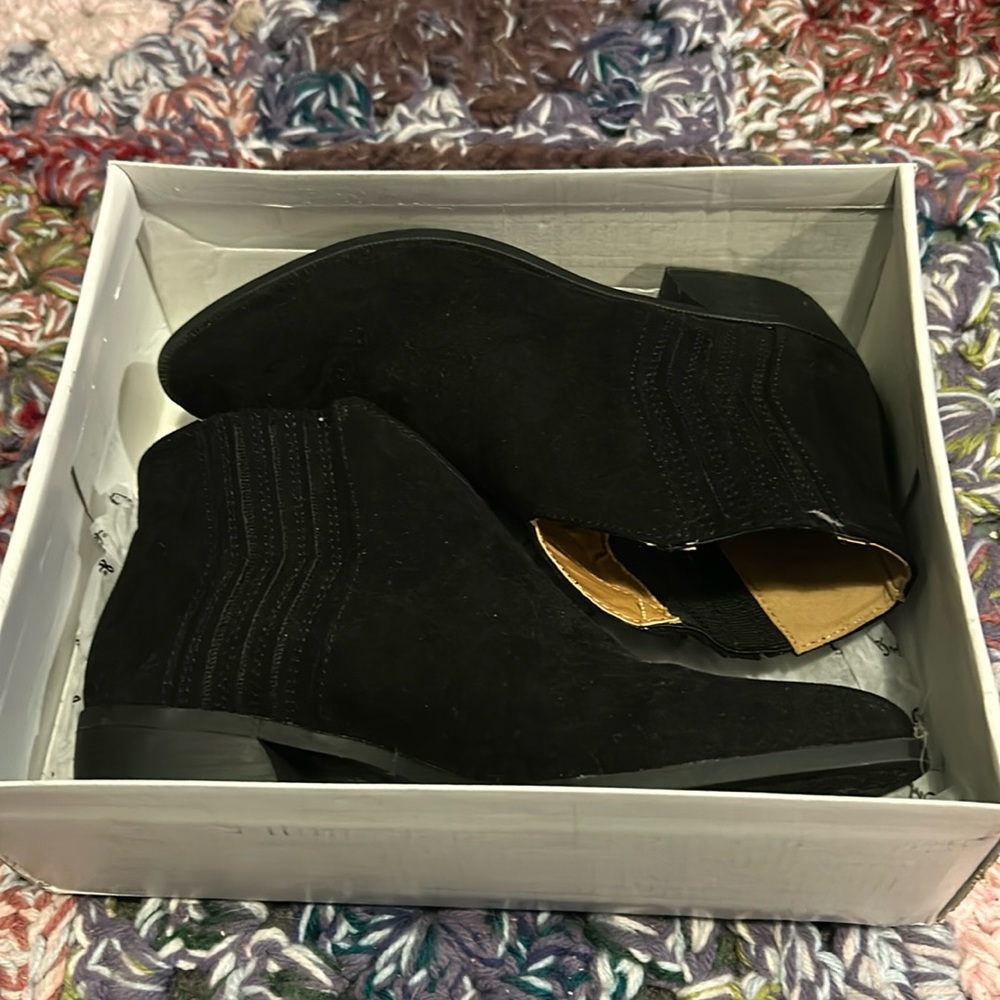 Qupid Rager-46 Low Platform Boots